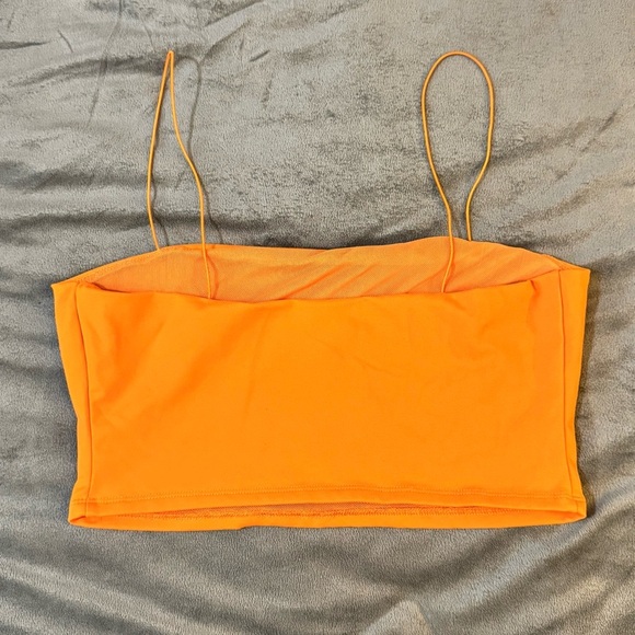 Dynamite Orange Crop Top

#1084 - Picture 6 of 6